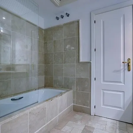 Luxurious 80m² Apartment, Stunning Sea Views - Rio Real Golf, Apartment Marbella