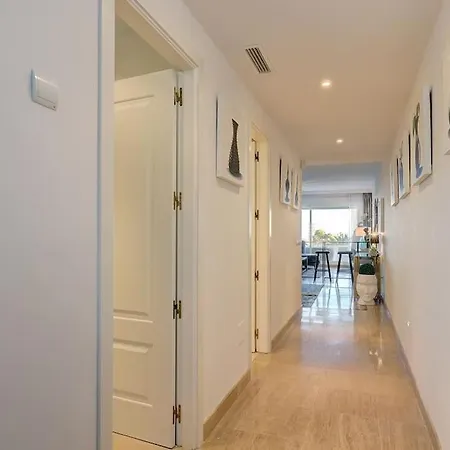Apartment Luxurious 80m² Apartment, Stunning Sea Views - Rio Real Golf, Marbella