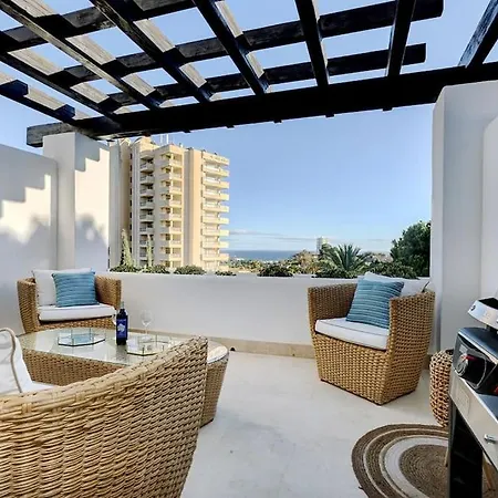 Luxurious 80m² Apartment, Stunning Sea Views - Rio Real Golf, * Marbella